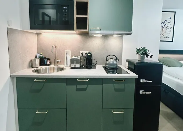 Cozy In Eimsbuettel For 3 Apartment